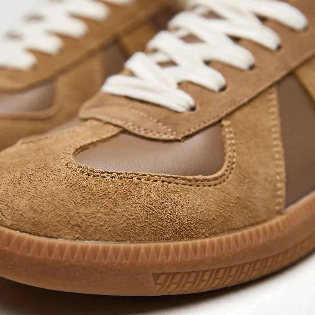 Tarvane - Klassischer Sneaker Mit Schnürung Lockere Tage In Der Stadt